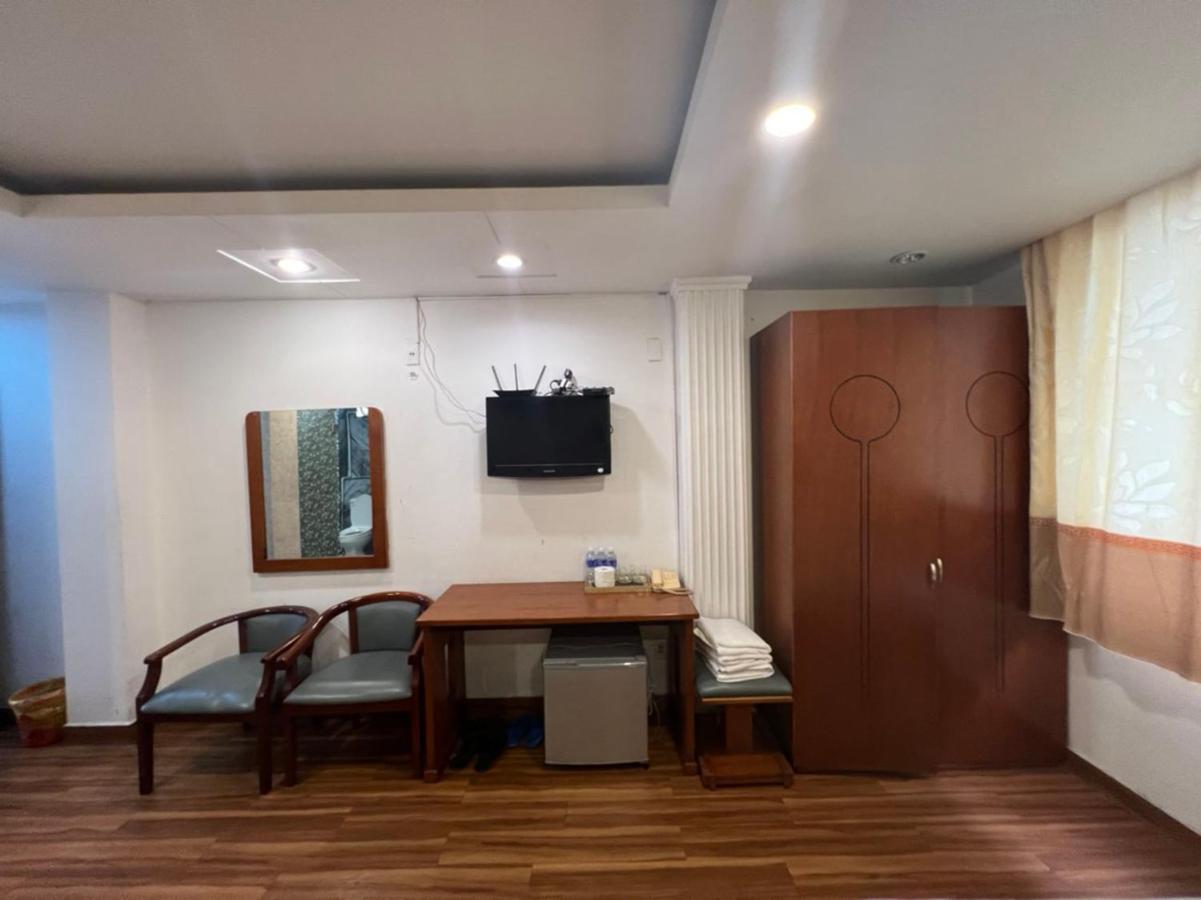Nouveau Happy Inn - Ben Thanh Ho Chi Minh-staden Exteriör bild